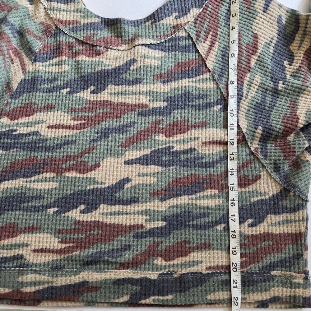 Impressions Camouflage Patterned Knit Top - Picture 6 of 7